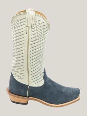 NWT Women’s 8.5B Fenoglio Navy and Cream Cowboy Boots